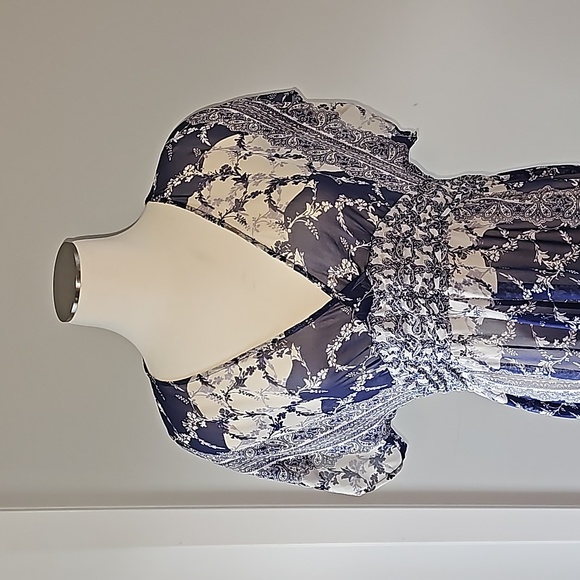 Jonathan Martin Navy Blue/ White Silk Swimsuit Coverup Needs mending Size 12 - Picture 3 of 12